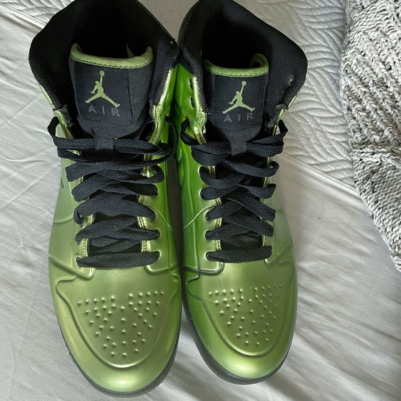 Nike Air Jordan’s 1 Anodized Green - Picture 3 of 5